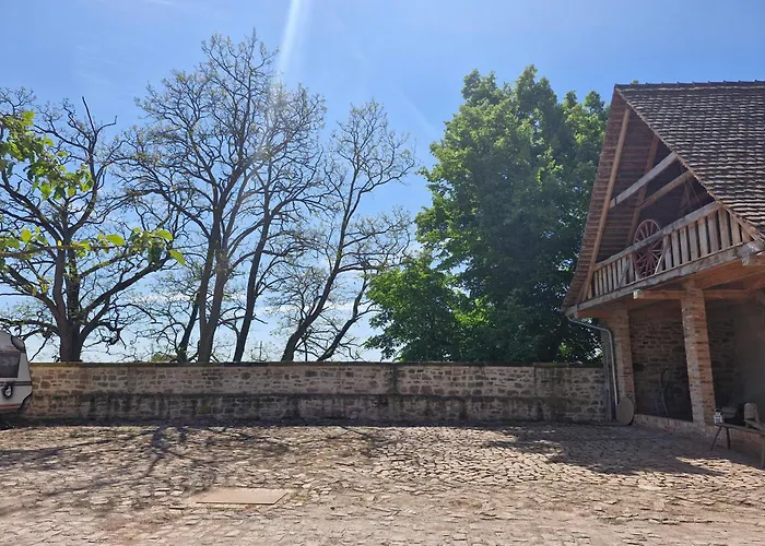 Wohnen Auf Dem Rittergut Friedeburg - Mit Direkter Naehe Zur Saale *