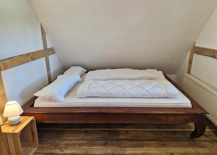 Apartment Wohnen Auf Dem Rittergut Friedeburg - Mit Direkter Naehe Zur Saale *