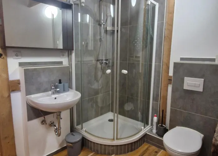 Wohnen Auf Dem Rittergut Friedeburg - Mit Direkter Naehe Zur Saale Apartment *